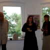 Marion Lucka: Sommerträume im Künstlerhaus Schirnding (2007) mit Studienrat H. Zacharis und 1.Vorsitzende E. Klos
