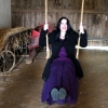 Marion Lucka: Während der Ausstellung "Vom Diesseits in Jenseits" im Volkskundlichen Gerätemuseum in Bergnersreuth (2011)