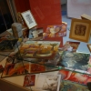 Marion Lucka: Vitrine 2 (Ausstellung in der Bezirksklinik Rehau 2015)