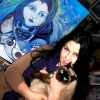 Marion Lucka: Frau mit Katze ensteht (2012)