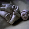 Marion Lucka: Kleine Puppe, Speckstein (1997)