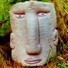 Marion Lucka: Sandsteinkopf (2000)